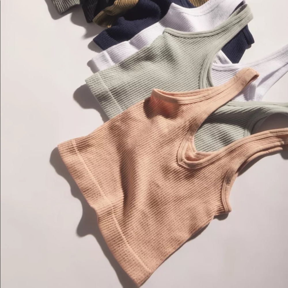 UO Drew Seamless Ribbed Bra Top